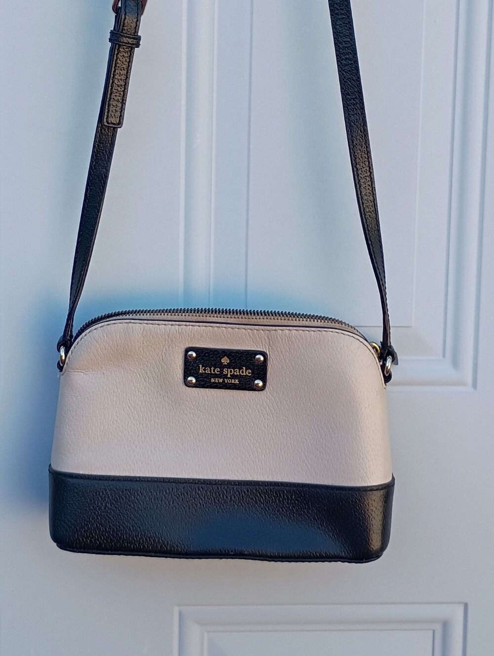 kate spade two-tone black and cream crossbody bag